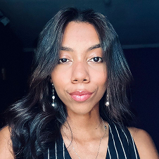 UI/UX Designer Luciana Alves